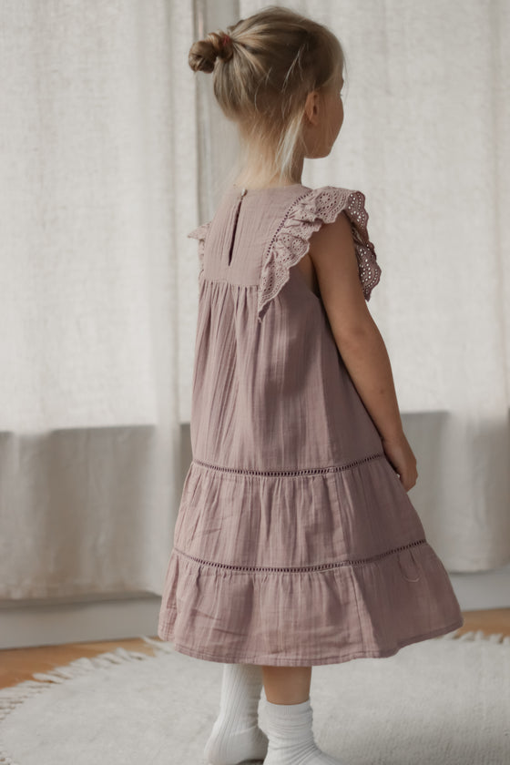 Maliya | Muslin Cotton Anglaise Dress | Dusty Mauve